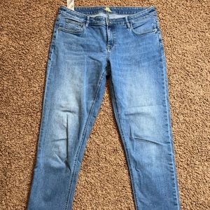 Women’s Tommy Bahama Slim Boyfriend Light Wash Jeans Size 34x27 IL:L